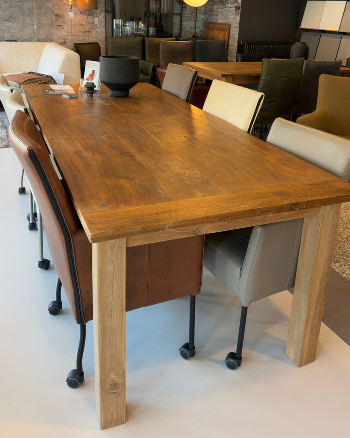 Houten eettafel Floris 160 cm