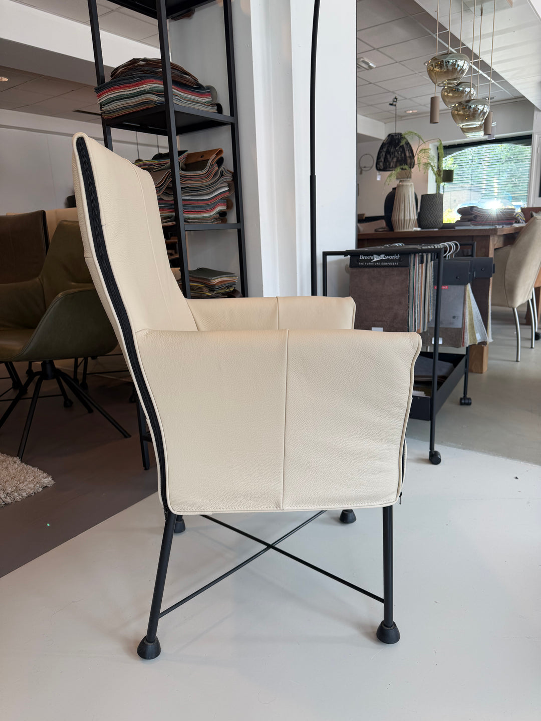 Montis Chaplin hergestoffeerd Toledo Bianco set van 3