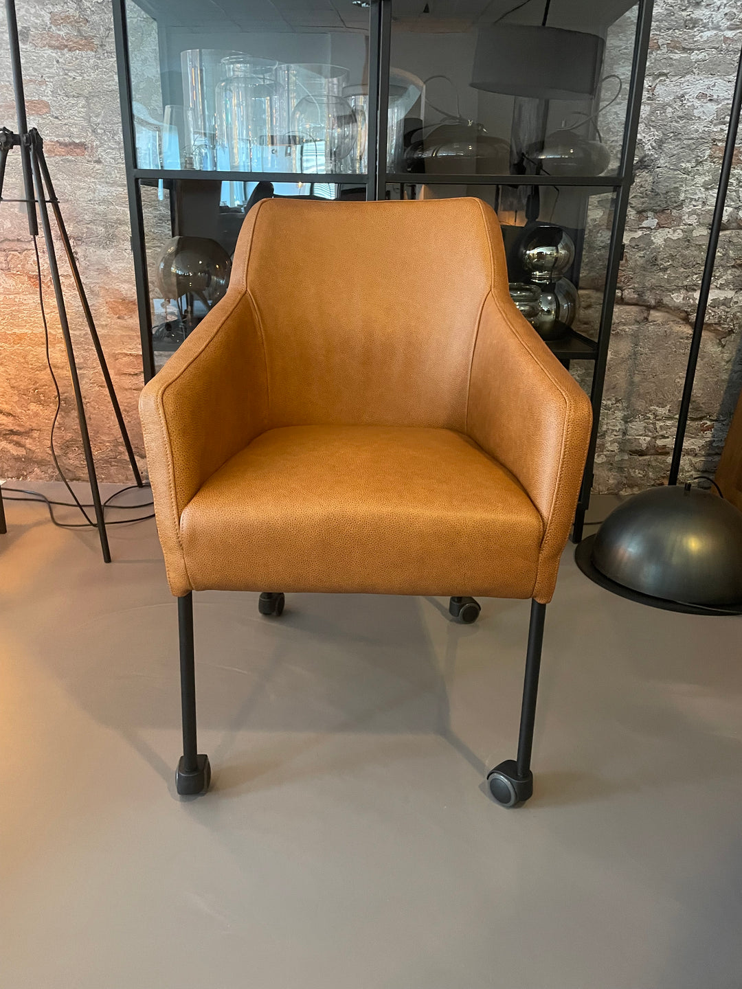 Eetkamerstoel Diana Rebound Cognac set van 8