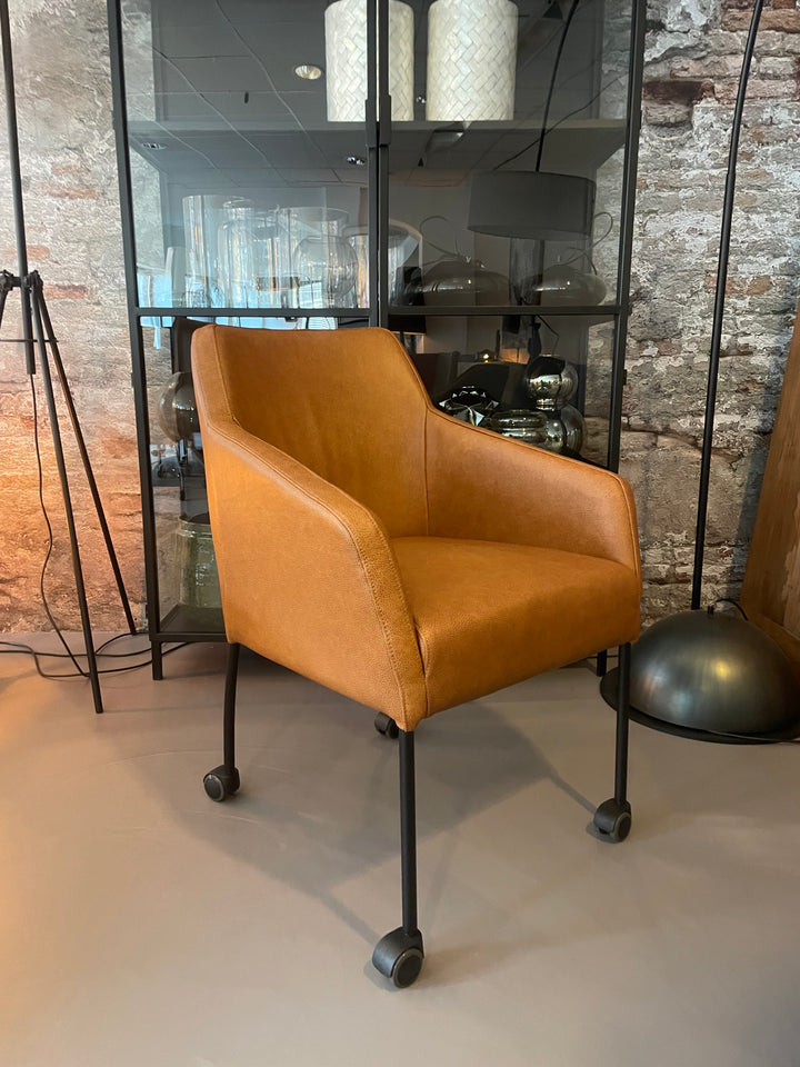 Eetkamerstoel Diana Rebound Cognac set van 8