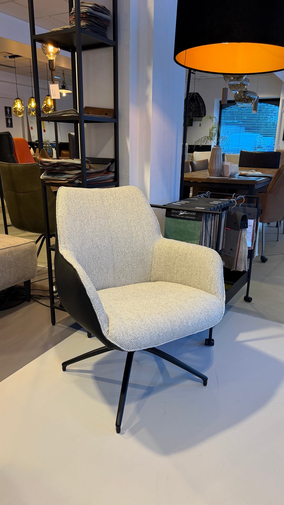 Bree's New World fauteuil Kiq leer stof