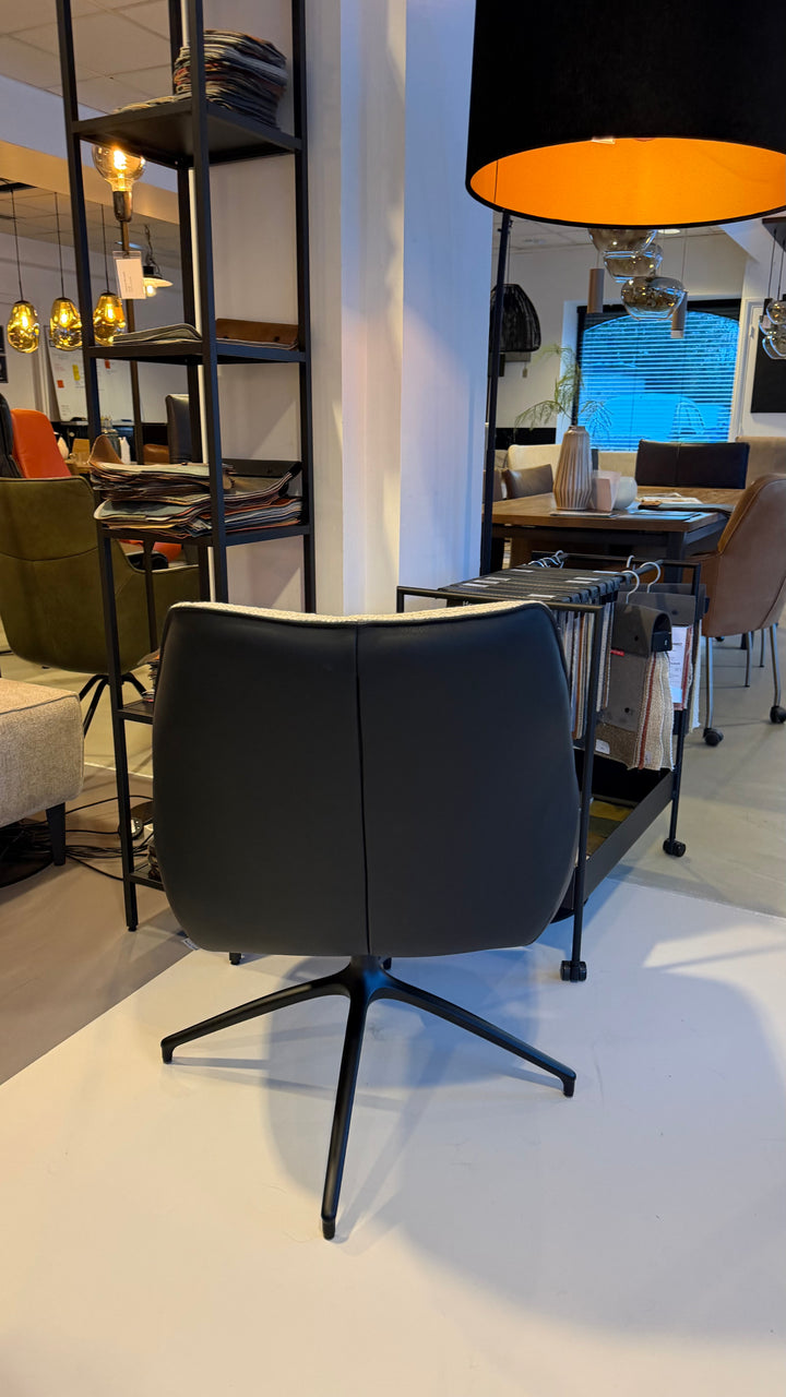 Bree's New World fauteuil Kiq leer stof