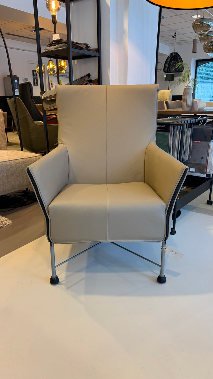 Montis Charly hergestoffeerd Toledo Beige