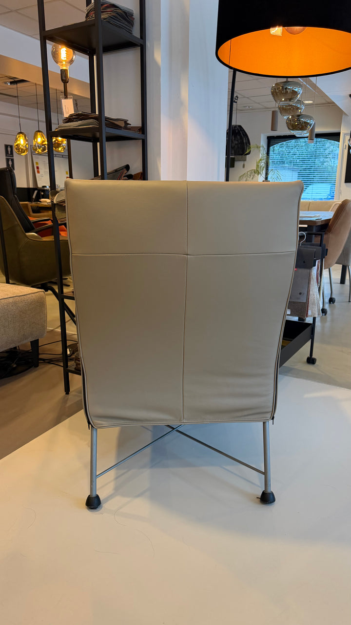 Montis Charly hergestoffeerd Toledo Beige