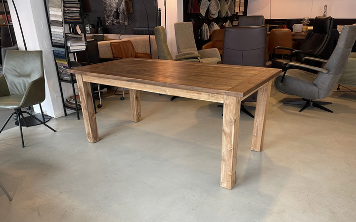 Houten eettafel Floris 240x100 cm